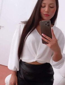 Ya quiero pasarlo rico contigo y tu??
