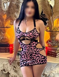 Jovencita tan angel como diablita